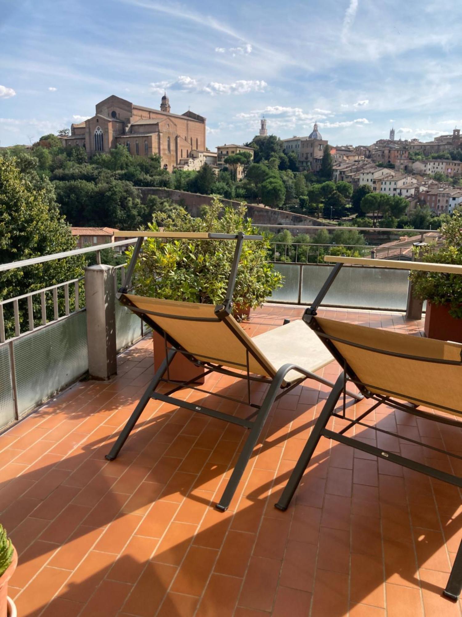 Apartamento Attico San Francesco Siena Exterior foto